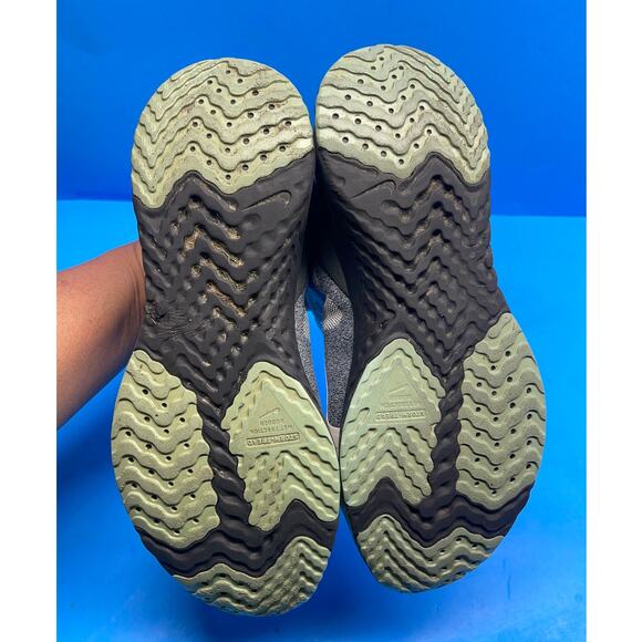 Nike Odyssey React Shield Shoes Womens 8 White Running Sneakers AA1635 100 - Picture 3 of 10